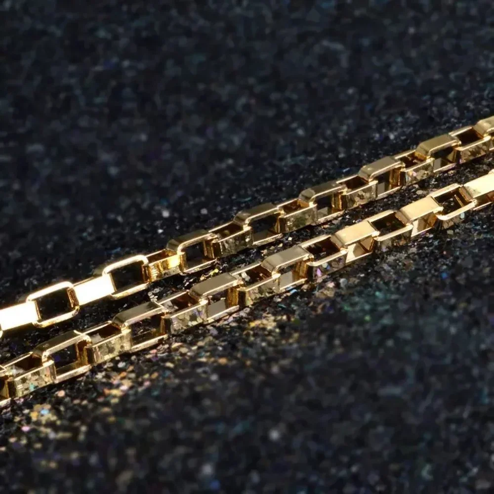 18K Yellow Gold 20 Inch Large Box Necklace 5mm Wide - Picture 3 of 4